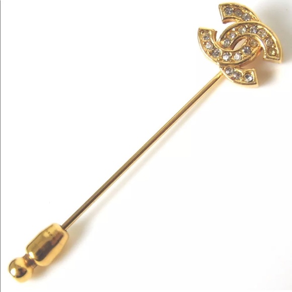 CHANEL Jewelry - Chanel cc logo pin brooch